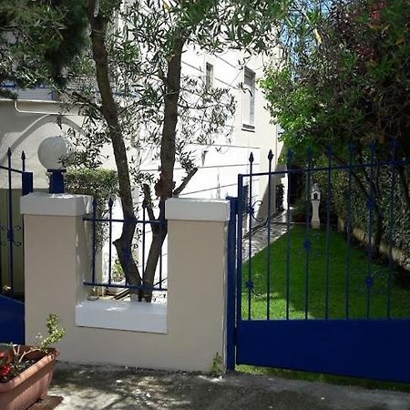 Ideal Family House Néa Péramos Extérieur photo