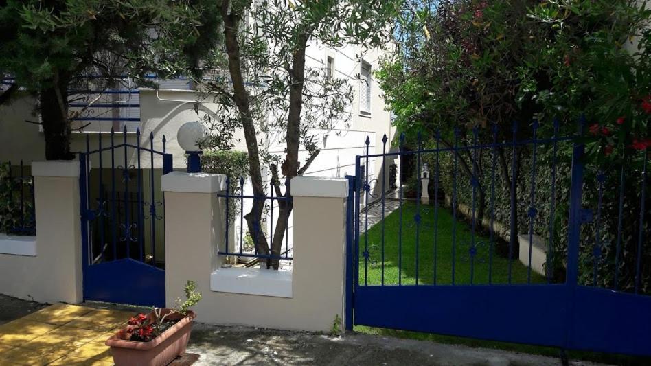 Ideal Family House Néa Péramos Extérieur photo