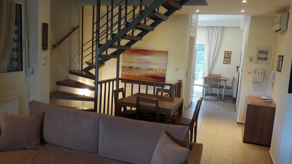 Ideal Family House Néa Péramos Extérieur photo
